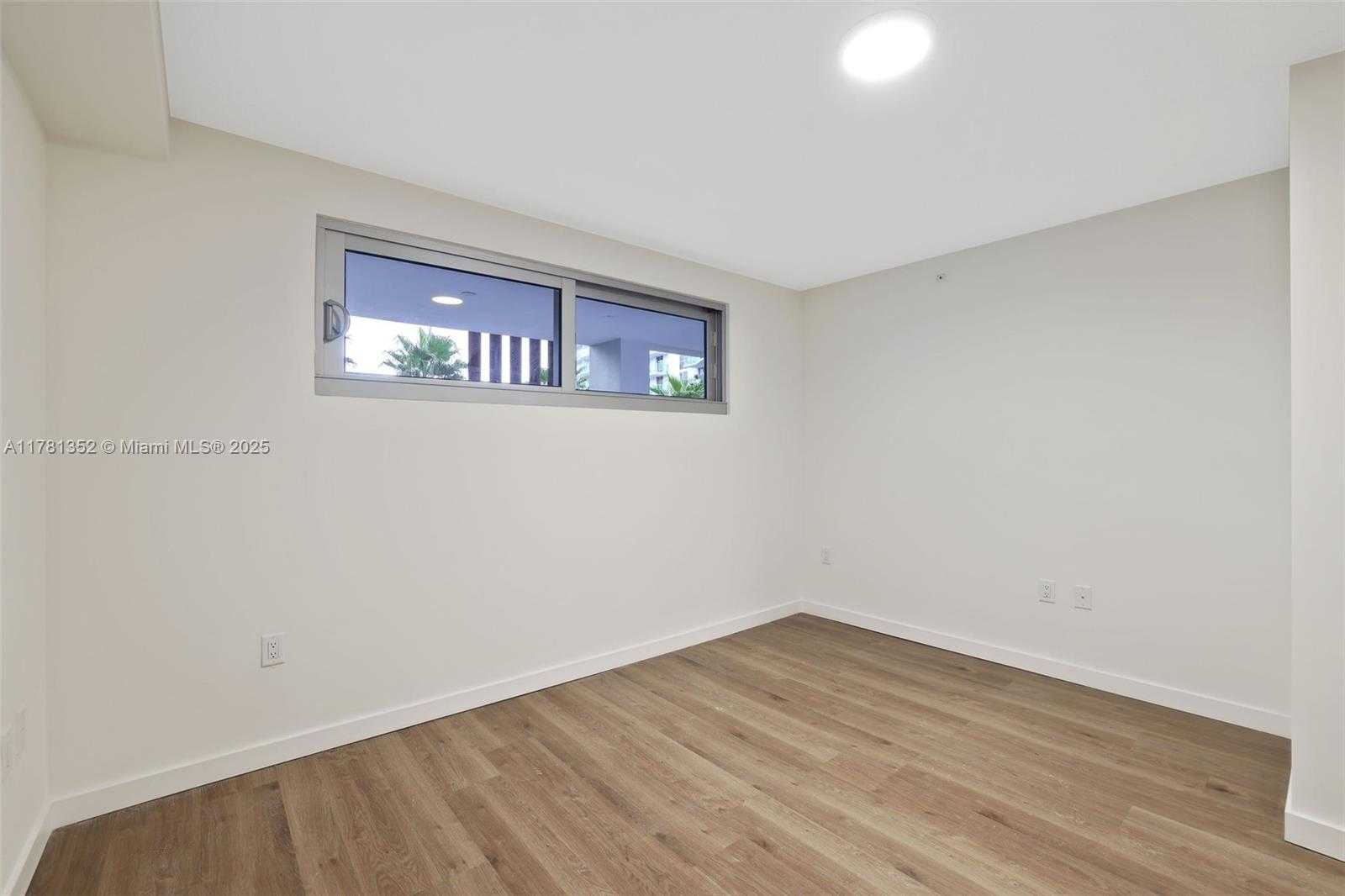 Small Image of 1500 BAY RD #N-0229, Miami Beach Number 28