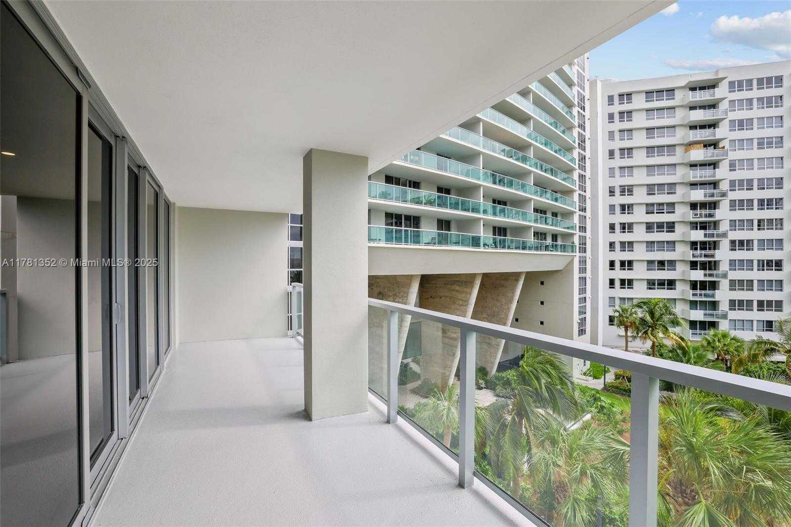 Small Image of 1500 BAY RD #N-0229, Miami Beach Number 7