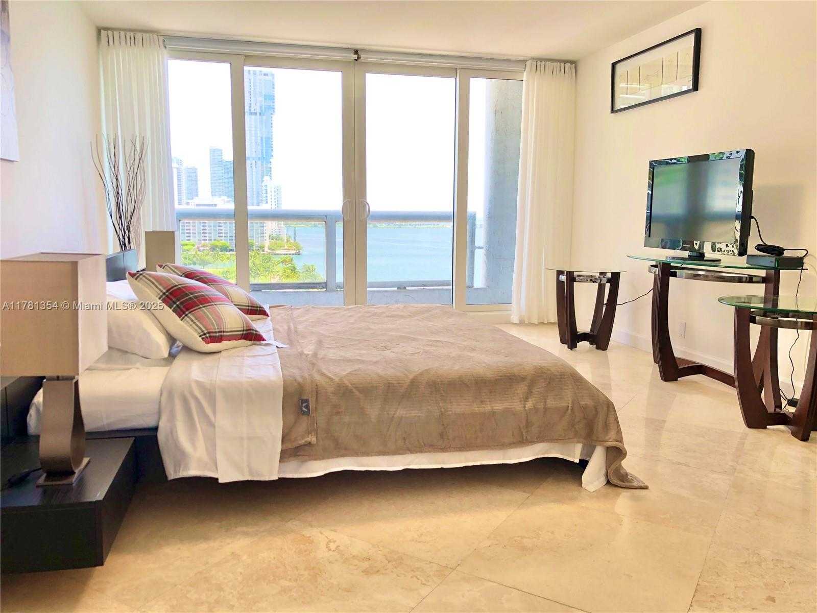 Small Image of 1717 NORTH BAYSHORE DR #A-1534, Miami Number 10