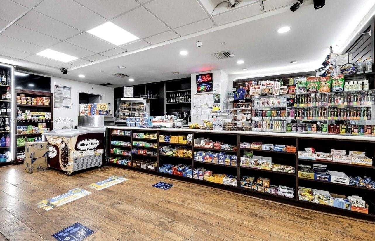 Small Image of 1000 WEST AVE #1014, Miami Beach Number 26
