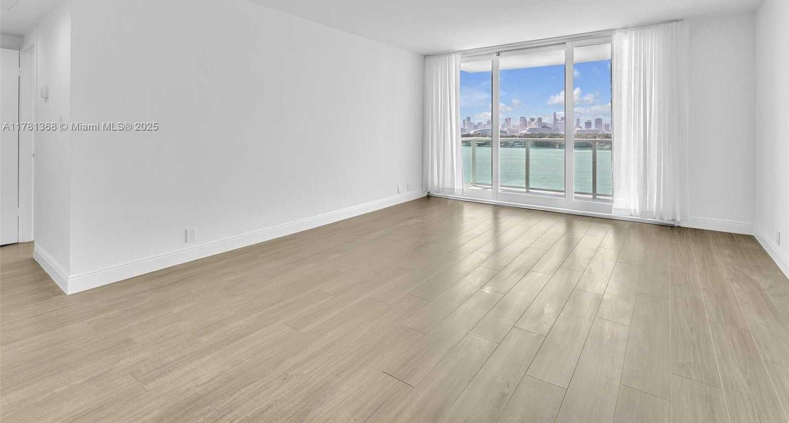 Small Image of 1000 WEST AVE #1014, Miami Beach Number 6
