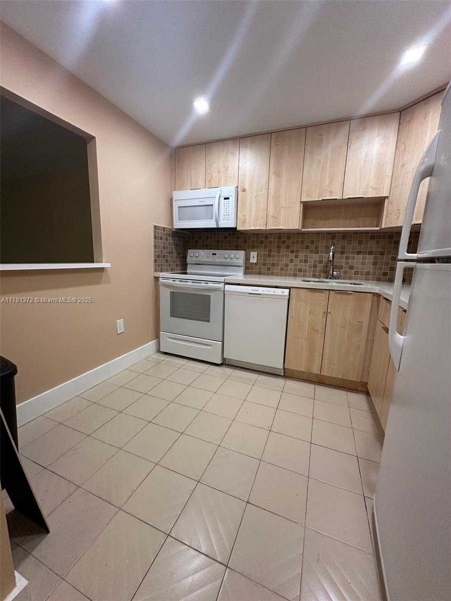 Small Image of 16851 NORTH EAST 23RD AVE #B101, North Miami Beach Number 10