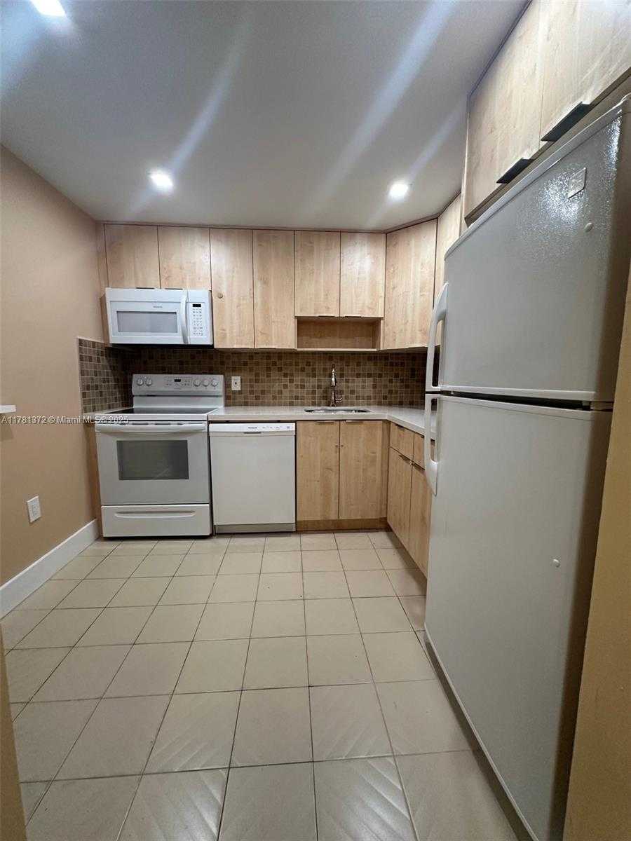 Small Image of 16851 NORTH EAST 23RD AVE #B101, North Miami Beach Number 11