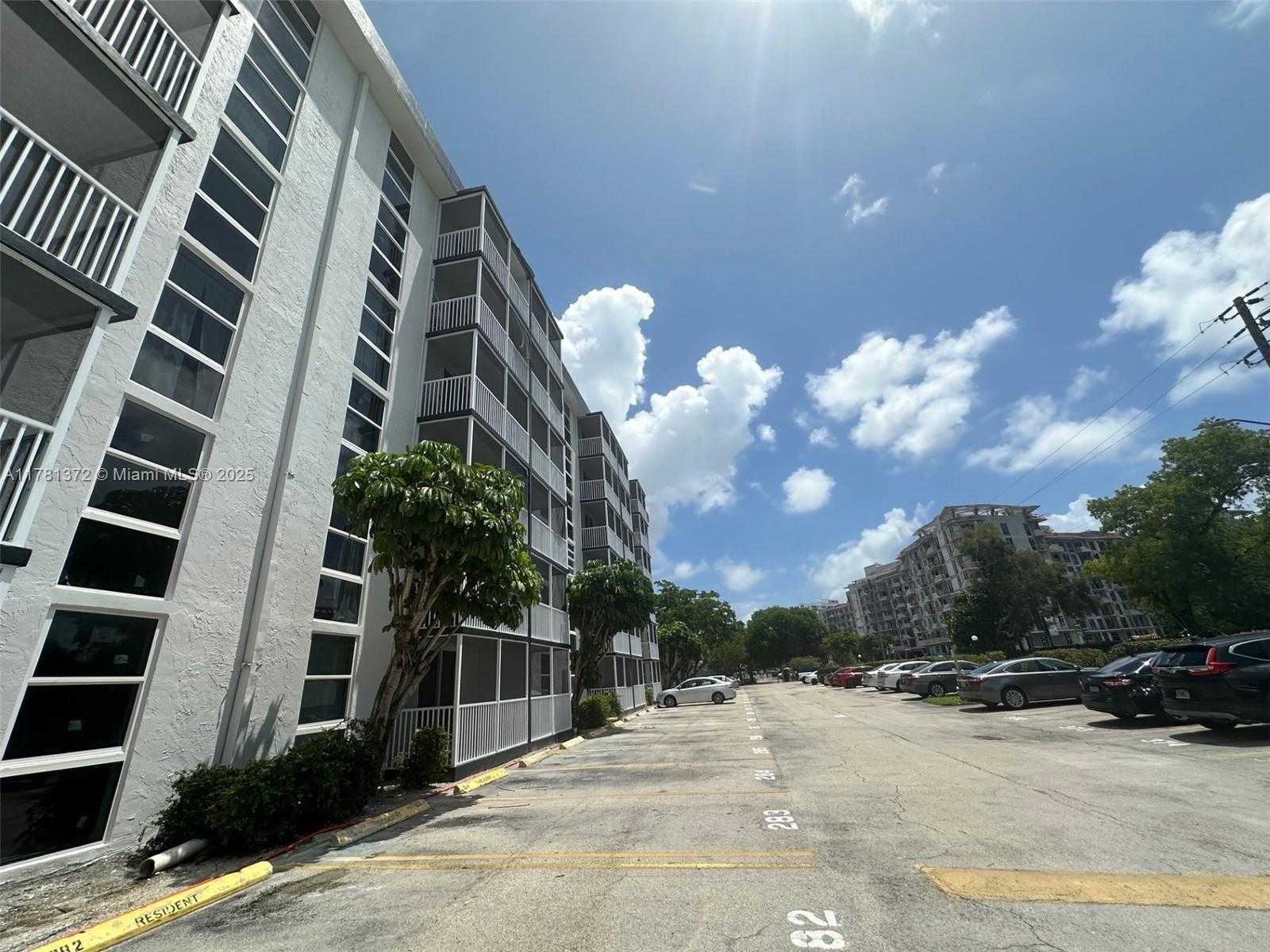 Small Image of 16851 NORTH EAST 23RD AVE #B101, North Miami Beach Number 2