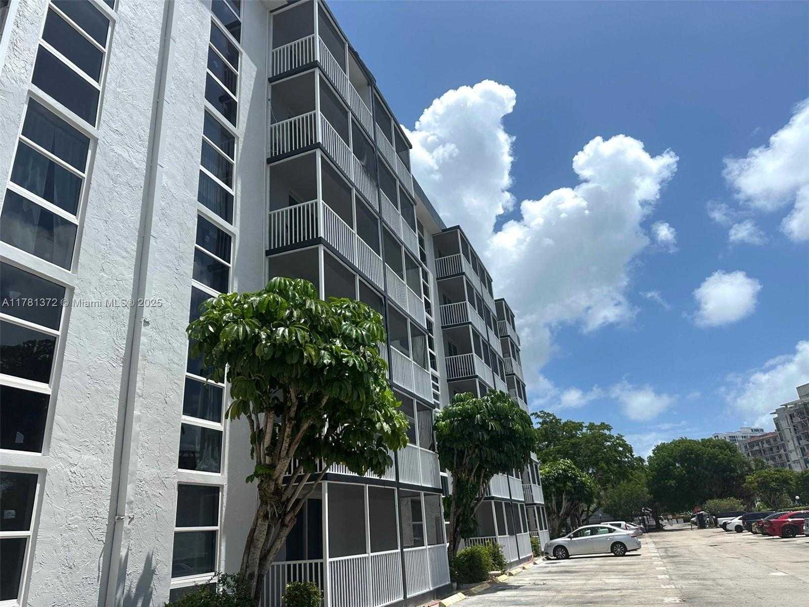 Small Image of 16851 NORTH EAST 23RD AVE #B101, North Miami Beach Number 26