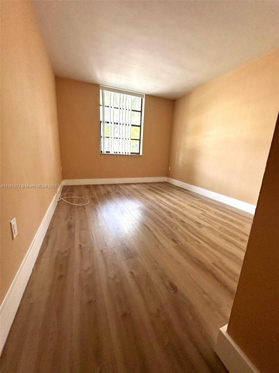 Small Image of 16851 NORTH EAST 23RD AVE #B101, North Miami Beach Number 4