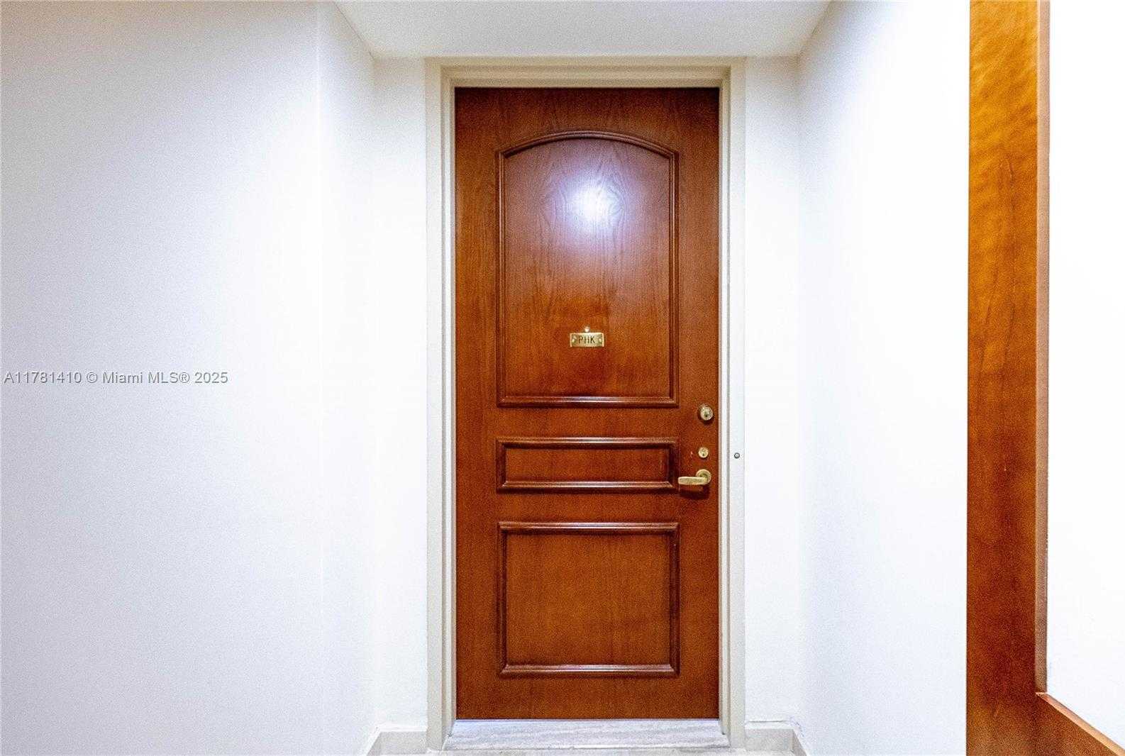 Small Image of 19355 TURNBERRY WAY #PH-K, Aventura Number 2