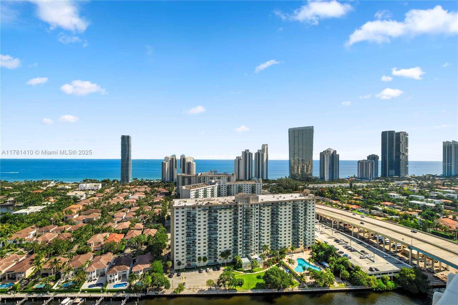 Small Image of 19355 TURNBERRY WAY #PH-K, Aventura Number 25