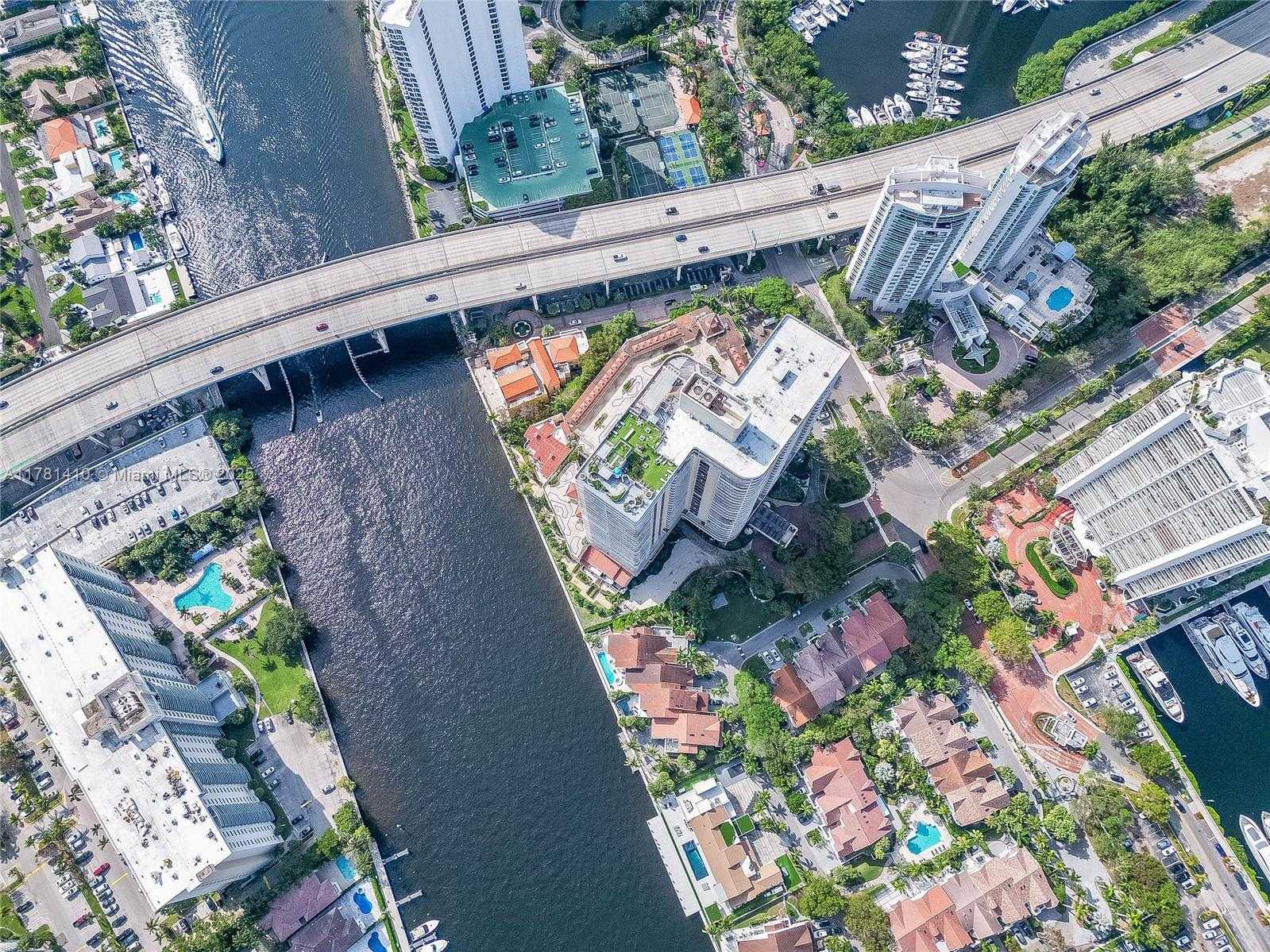 Small Image of 19355 TURNBERRY WAY #PH-K, Aventura Number 48