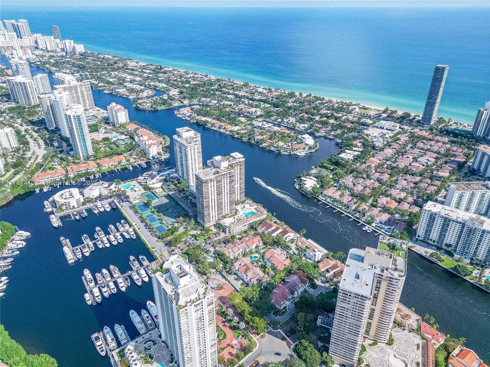 Small Image of 19355 TURNBERRY WAY #PH-K, Aventura Number 53