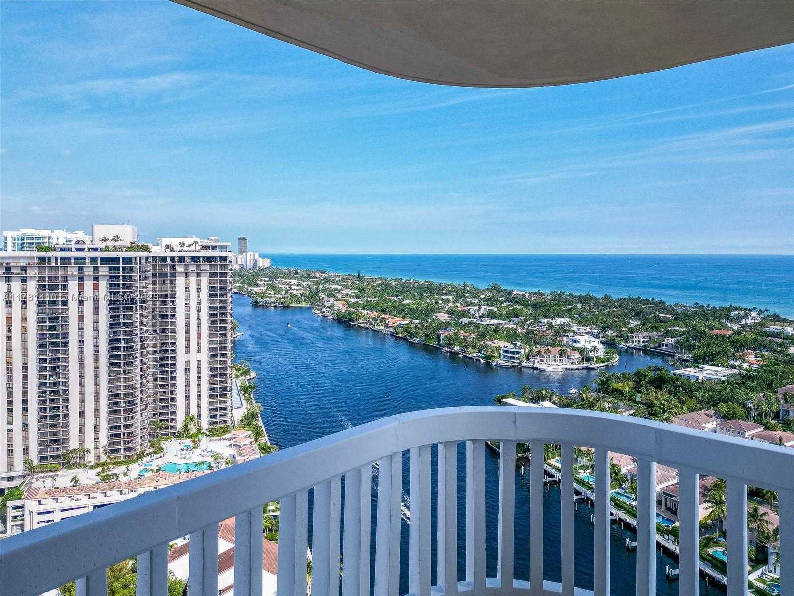 Small Image of 19355 TURNBERRY WAY #PH-K, Aventura Number 56