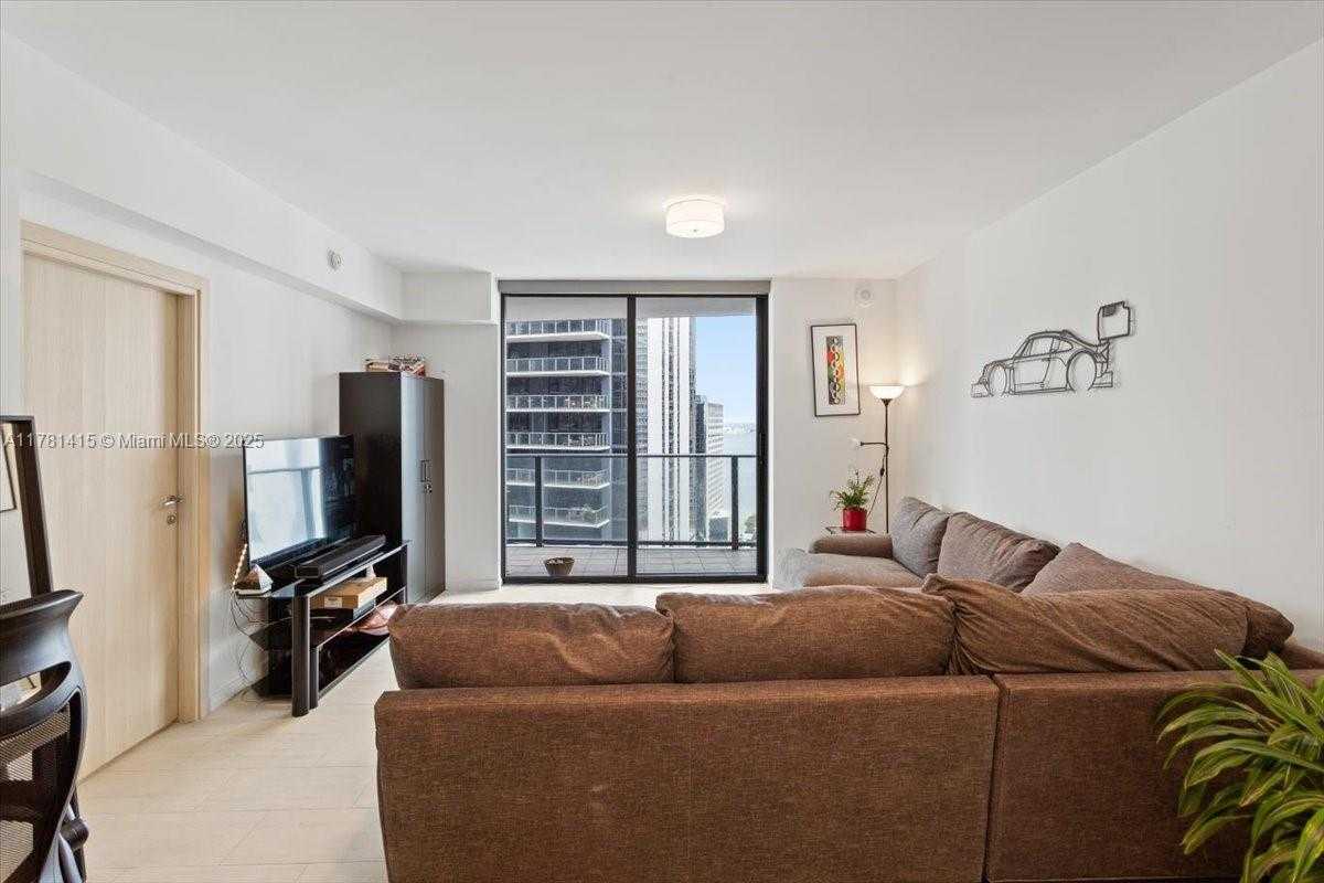 Small Image of 1000 BRICKELL PLZ #3303, Miami Number 6