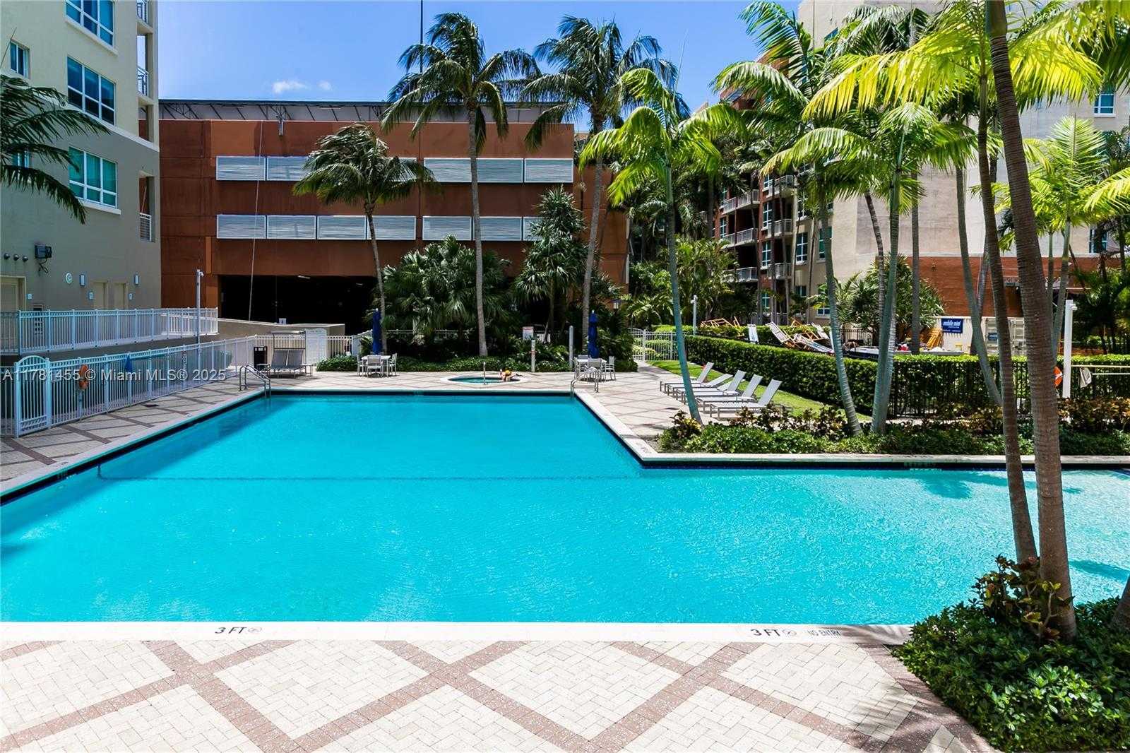 Small Image of 2001 BISCAYNE BLVD #3306, Miami Number 16