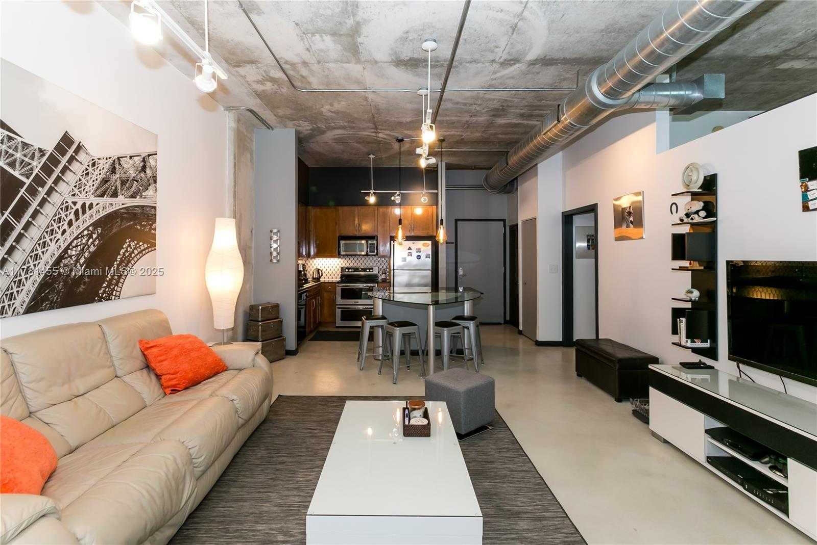 Small Image of 2001 BISCAYNE BLVD #3306, Miami Number 7
