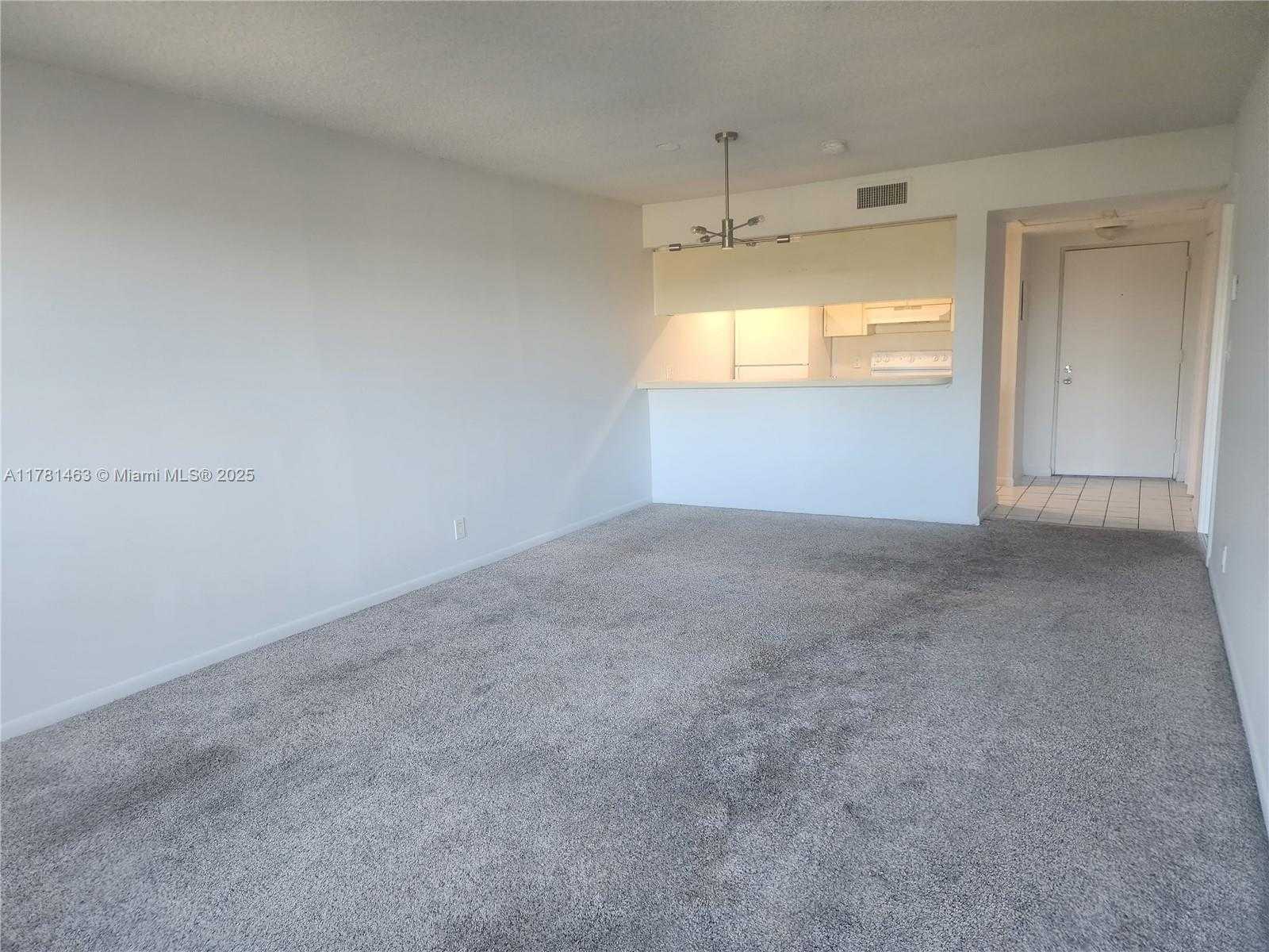 Small Image of 8100 GENEVA CT #341, Doral Number 5