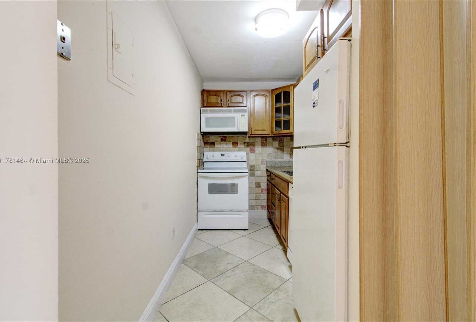 Small Image of 4717 NORTH WEST 7TH ST #604-10, Miami Number 11