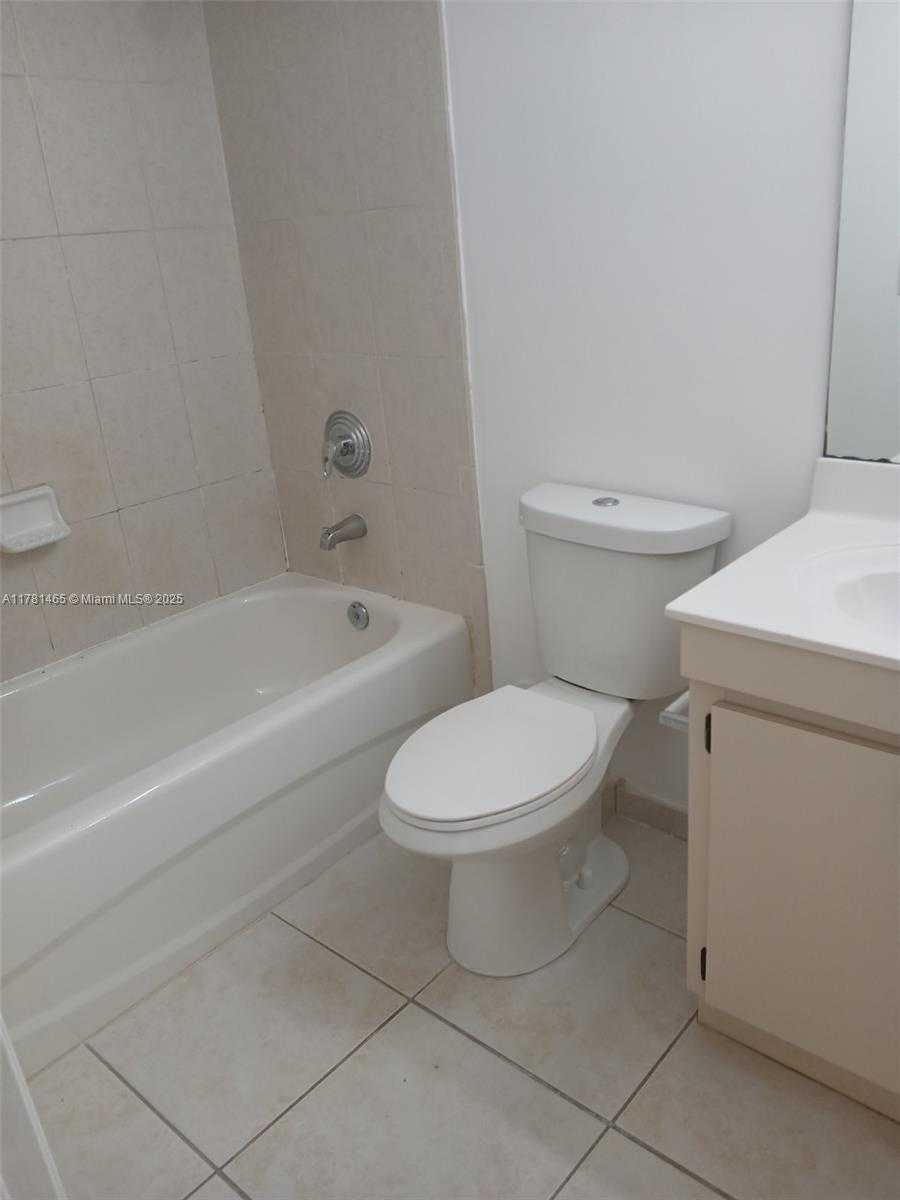 Small Image of 7230 NORTH WEST 114TH AVE #103, Doral Number 19