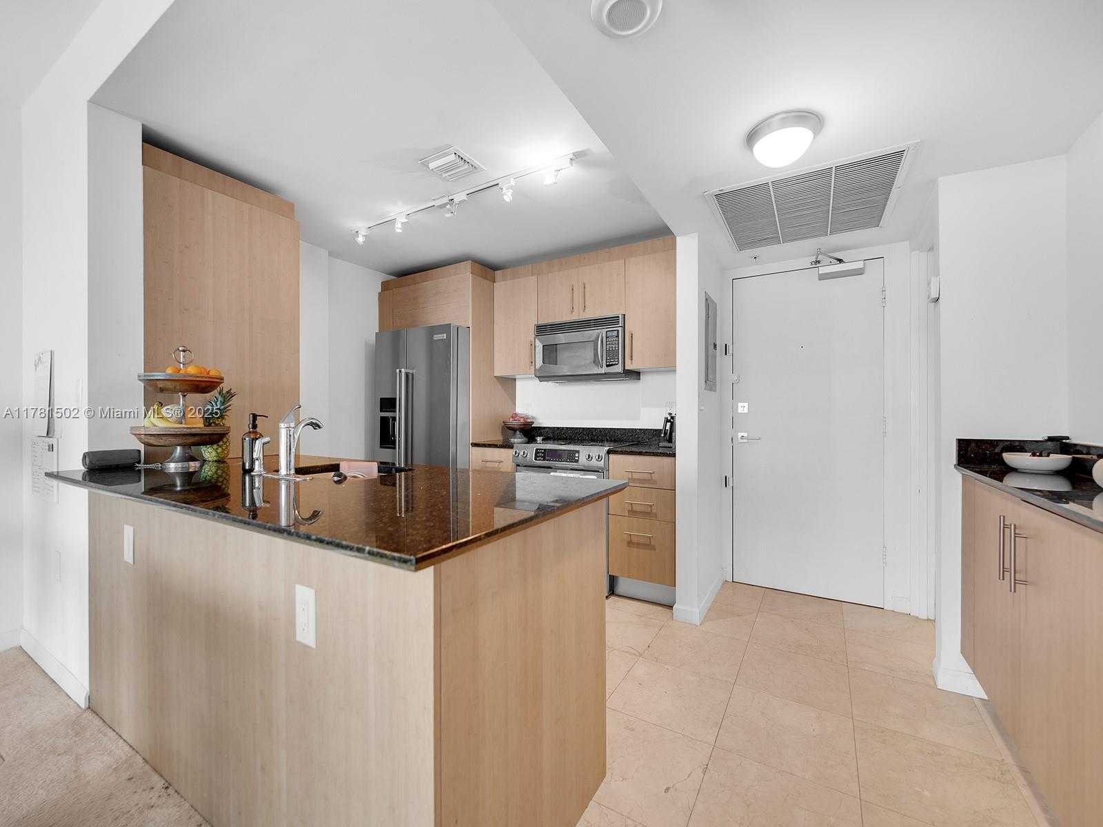 Small Image of 10275 COLLINS AVE #429, Bal Harbour Number 6