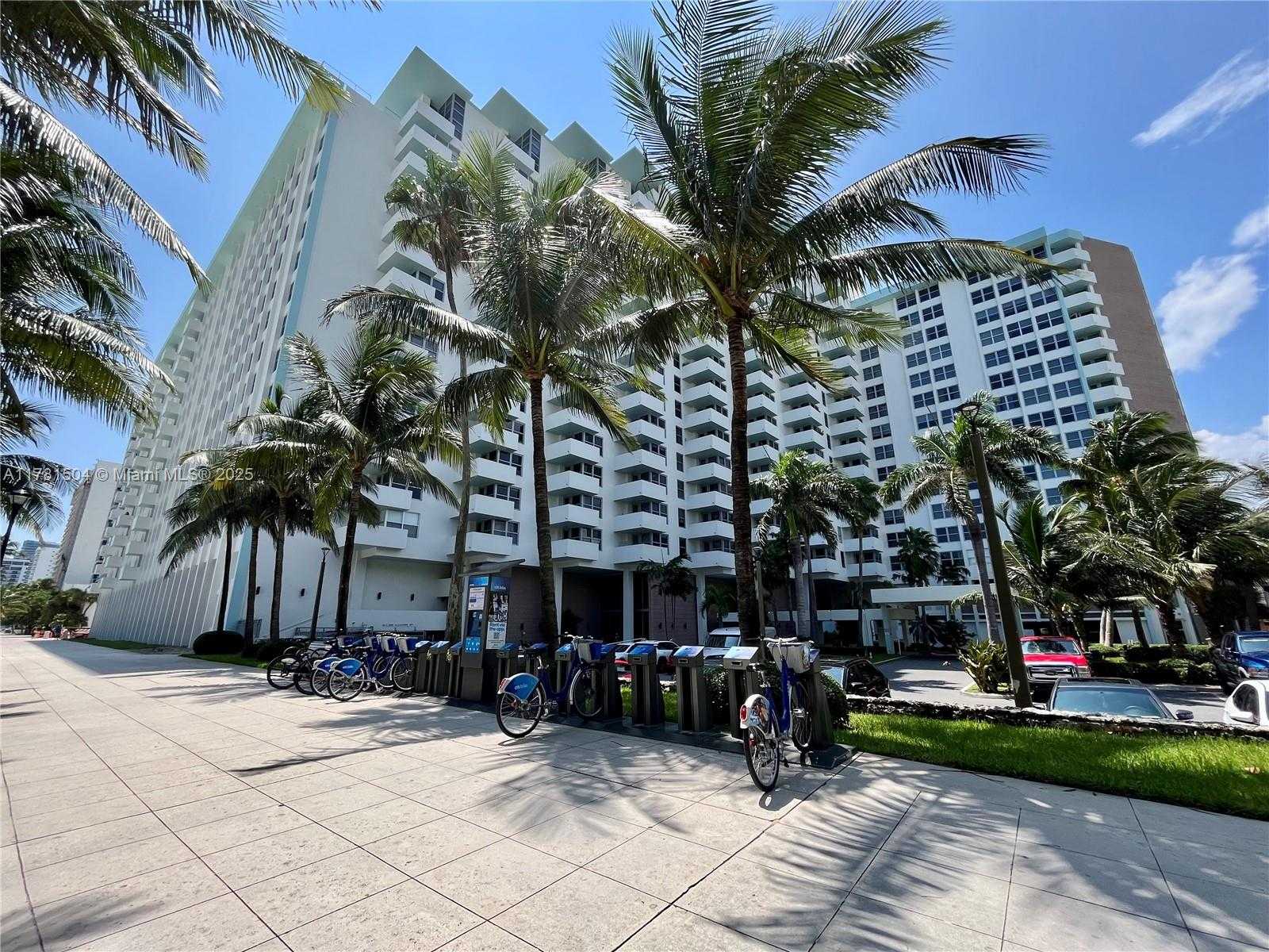 Small Image of 2899 COLLINS AVE #820, Miami Beach Number 36
