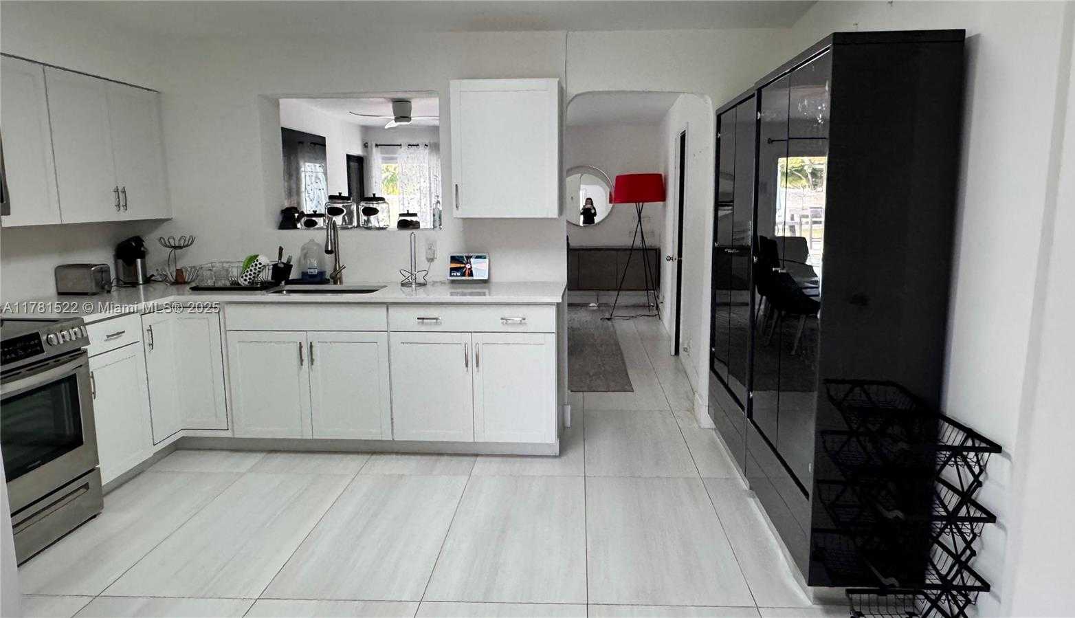 Small Image of 12301 SOUTH WEST 47TH ST, Miami Number 12