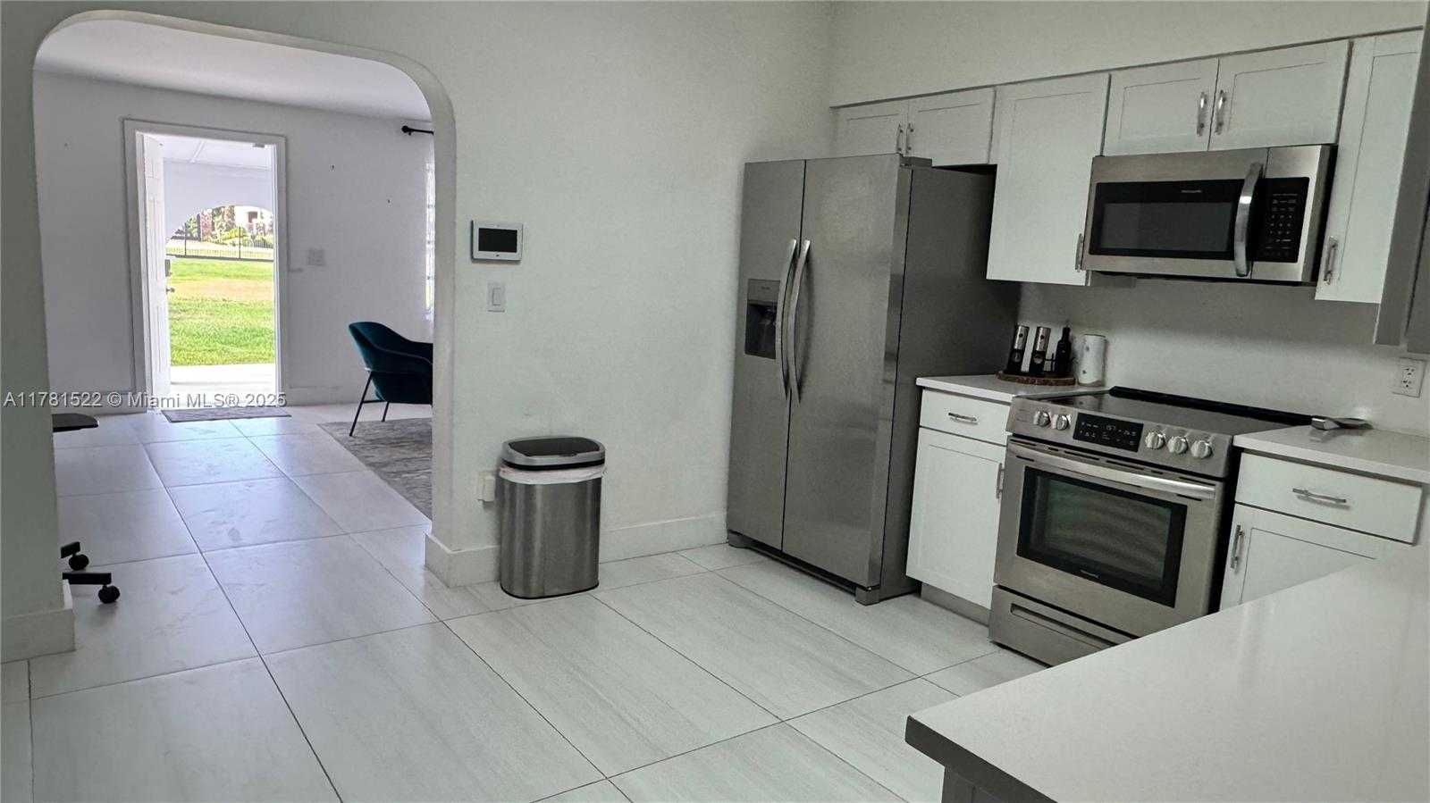 Small Image of 12301 SOUTH WEST 47TH ST, Miami Number 14