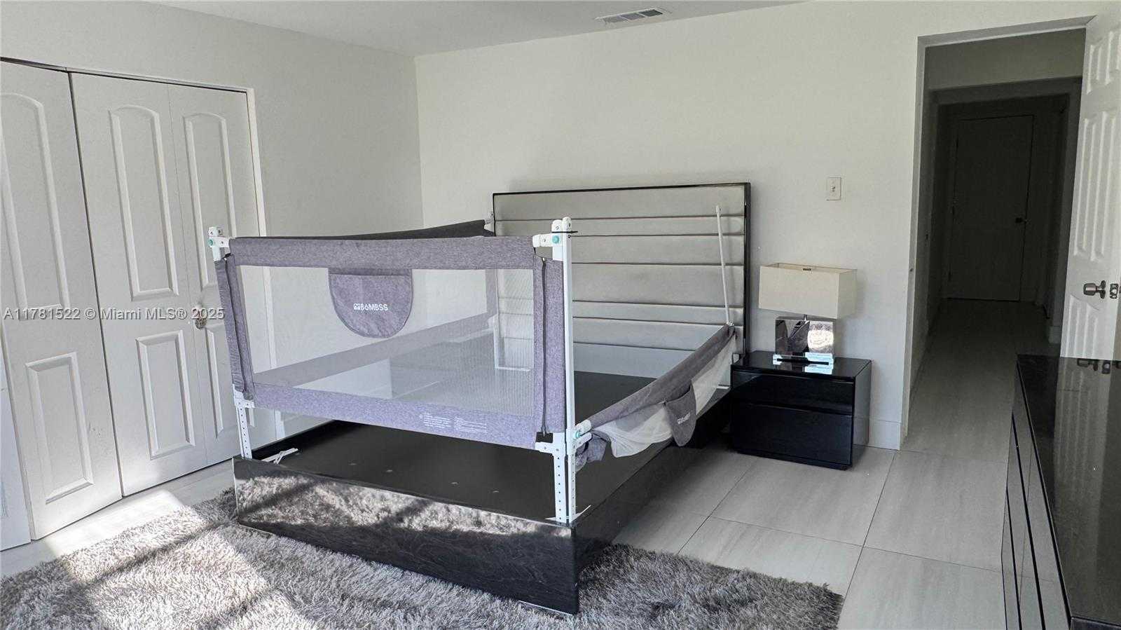 Small Image of 12301 SOUTH WEST 47TH ST, Miami Number 24