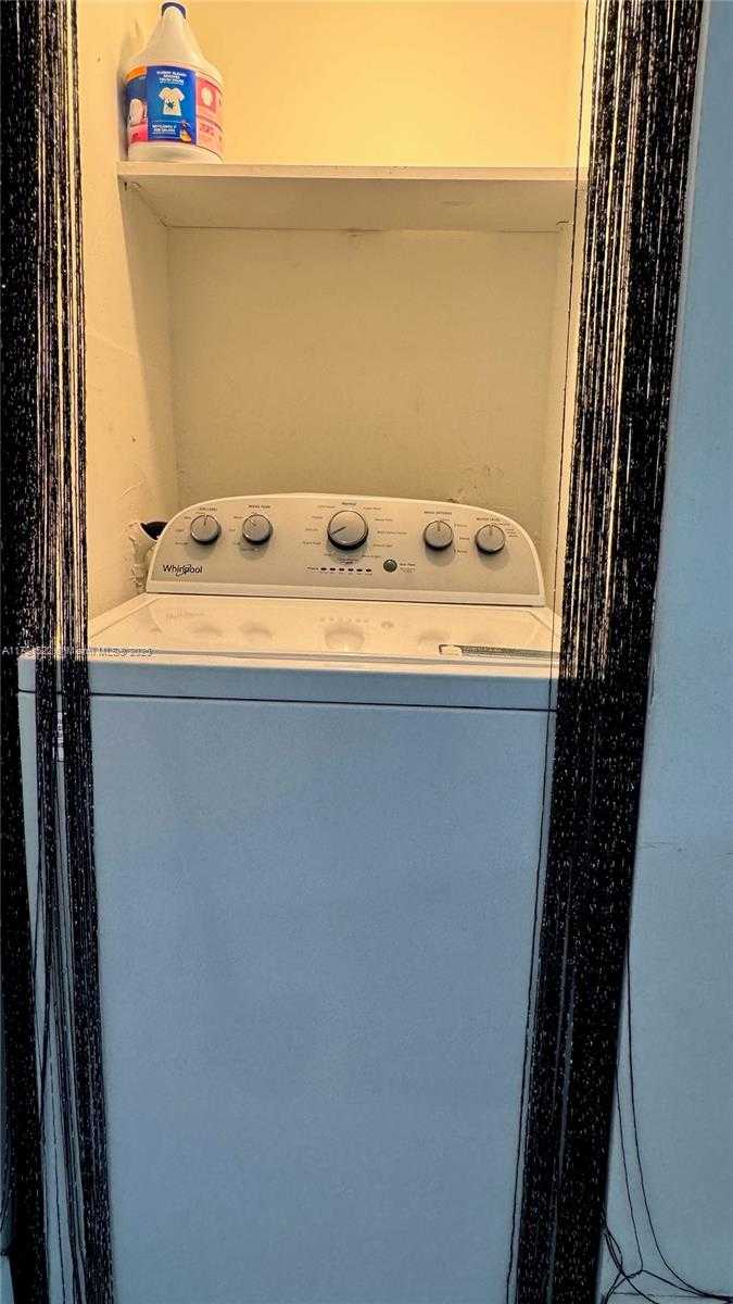 Small Image of 12301 SOUTH WEST 47TH ST, Miami Number 40