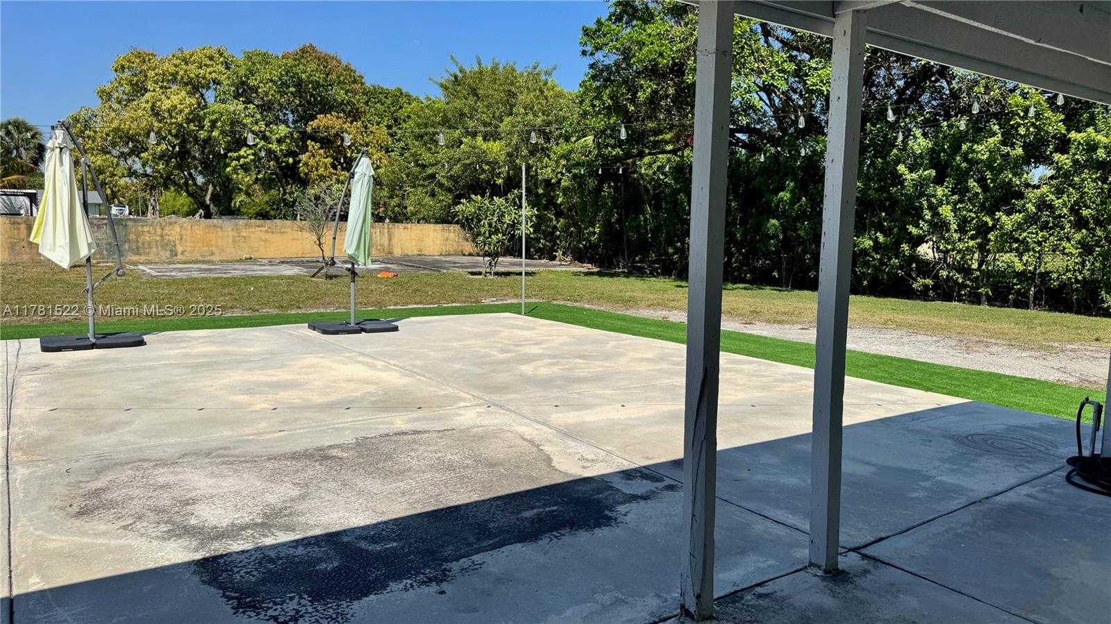 Small Image of 12301 SOUTH WEST 47TH ST, Miami Number 43