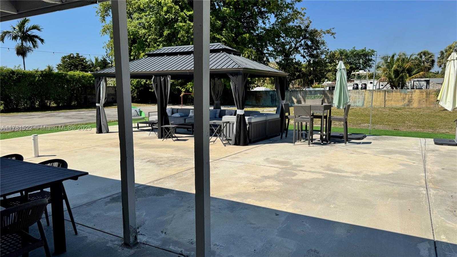 Small Image of 12301 SOUTH WEST 47TH ST, Miami Number 44