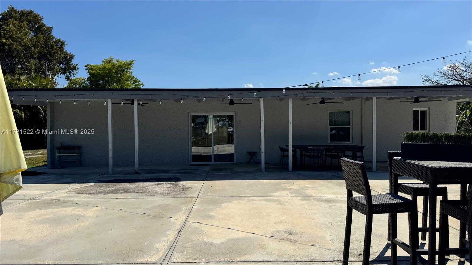 Small Image of 12301 SOUTH WEST 47TH ST, Miami Number 49