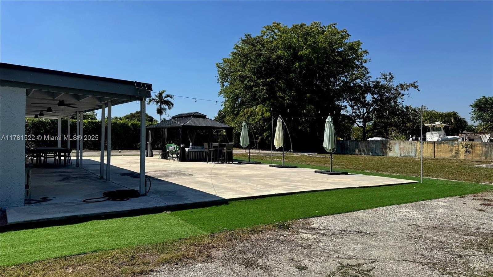 Small Image of 12301 SOUTH WEST 47TH ST, Miami Number 52