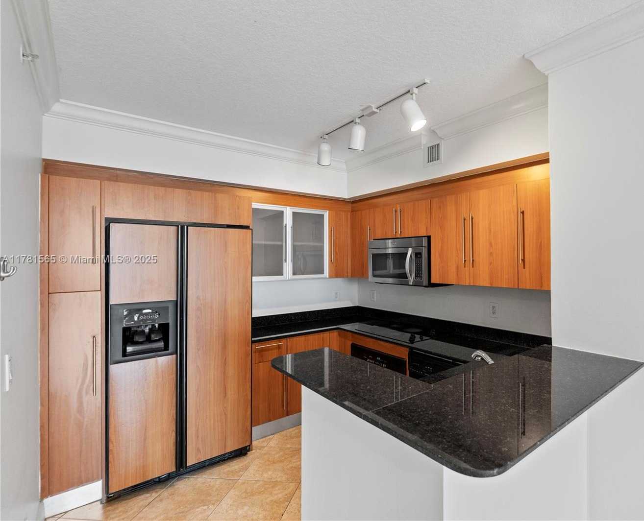 Small Image of 325 SOUTH BISCAYNE BLVD #1214, Miami Number 10