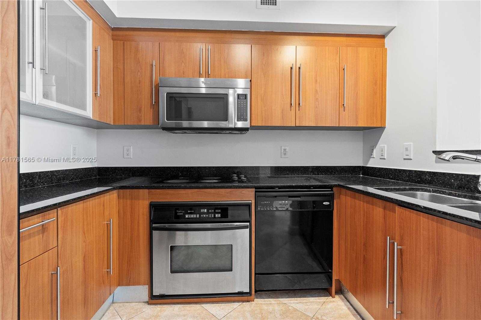 Small Image of 325 SOUTH BISCAYNE BLVD #1214, Miami Number 13