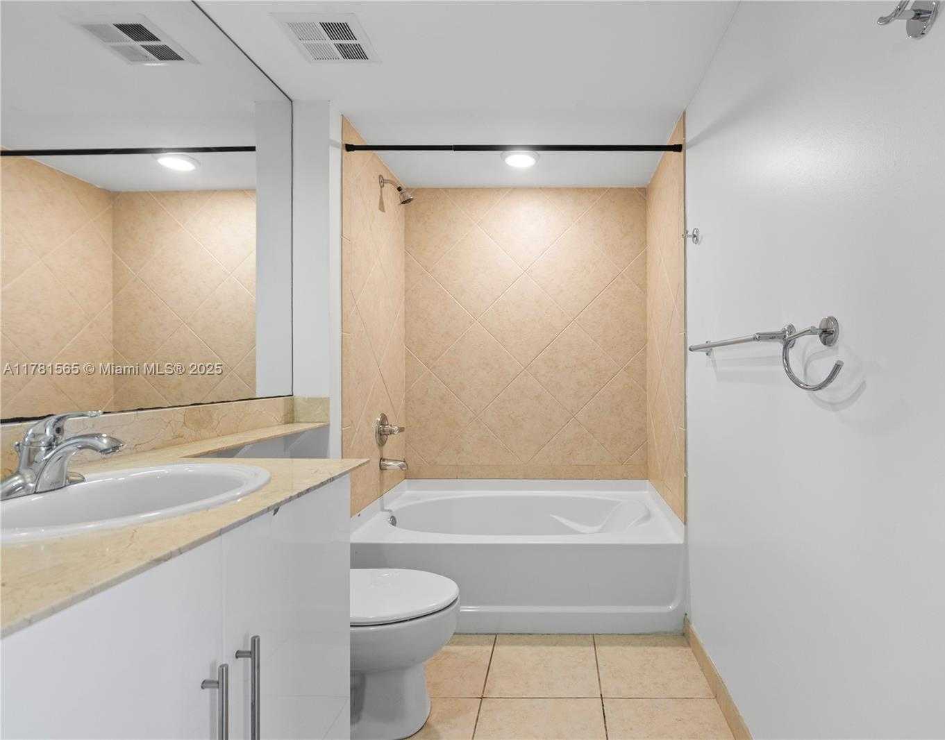 Small Image of 325 SOUTH BISCAYNE BLVD #1214, Miami Number 26