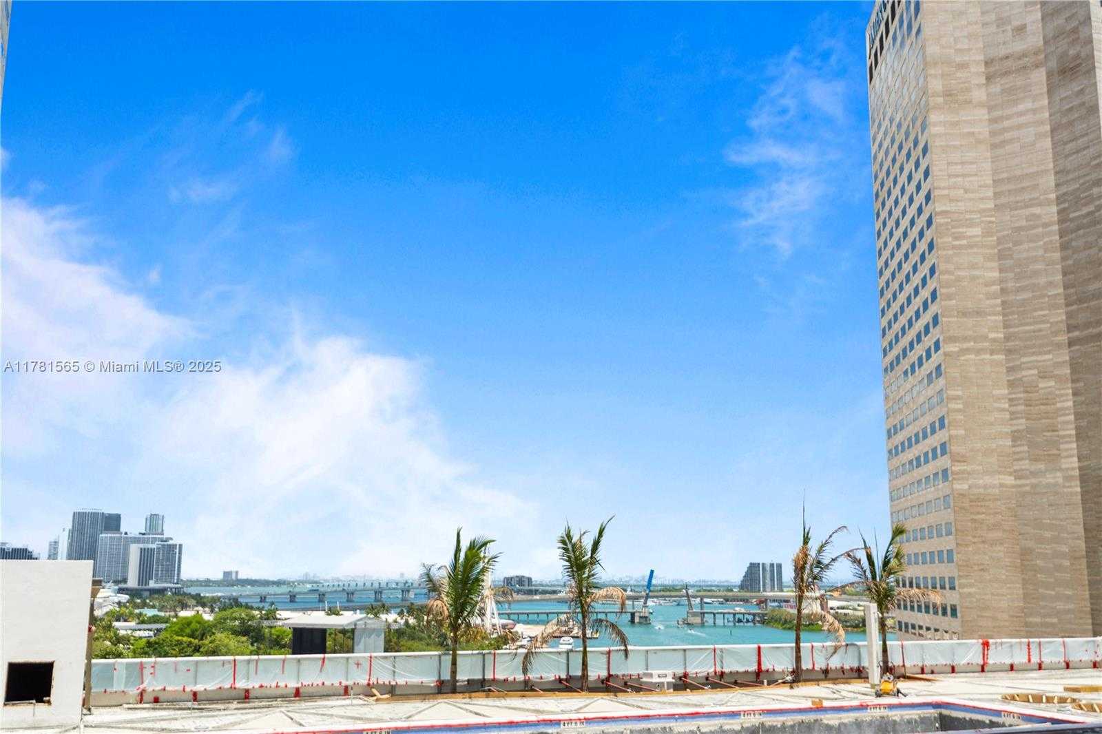 Small Image of 325 SOUTH BISCAYNE BLVD #1214, Miami Number 39