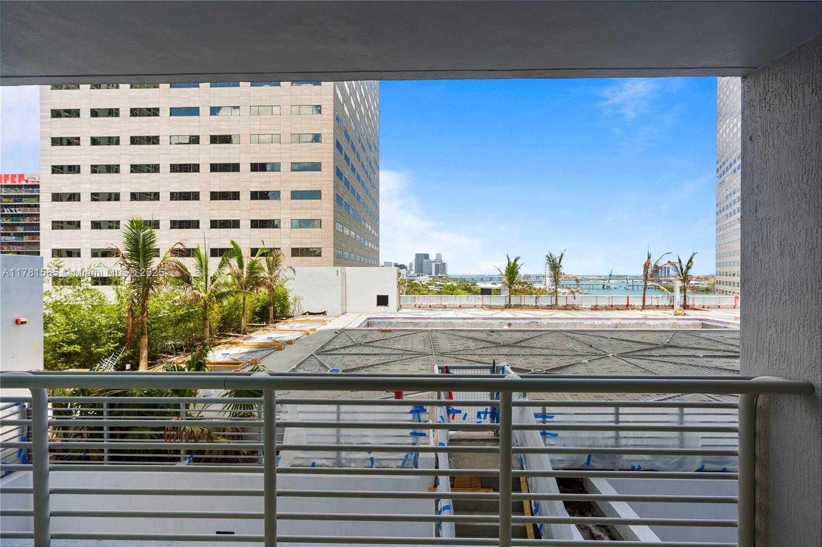 Small Image of 325 SOUTH BISCAYNE BLVD #1214, Miami Number 44