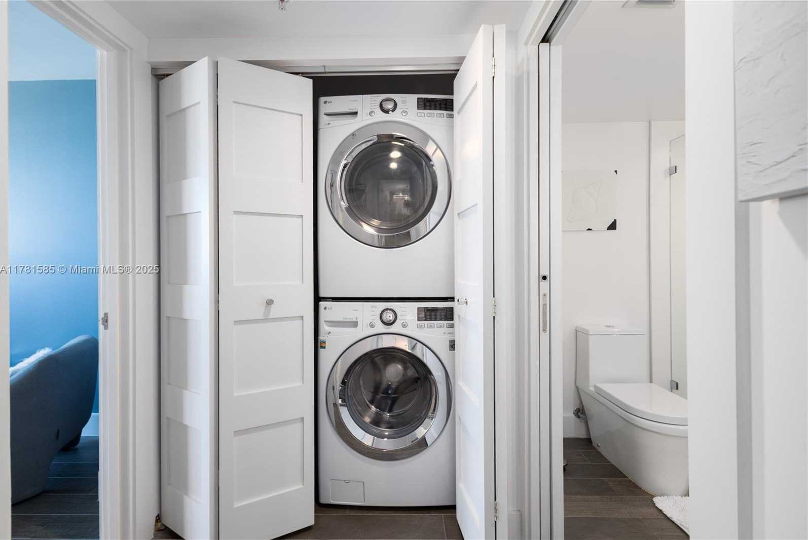 Small Image of 90 ALTON RD #1703, Miami Beach Number 10