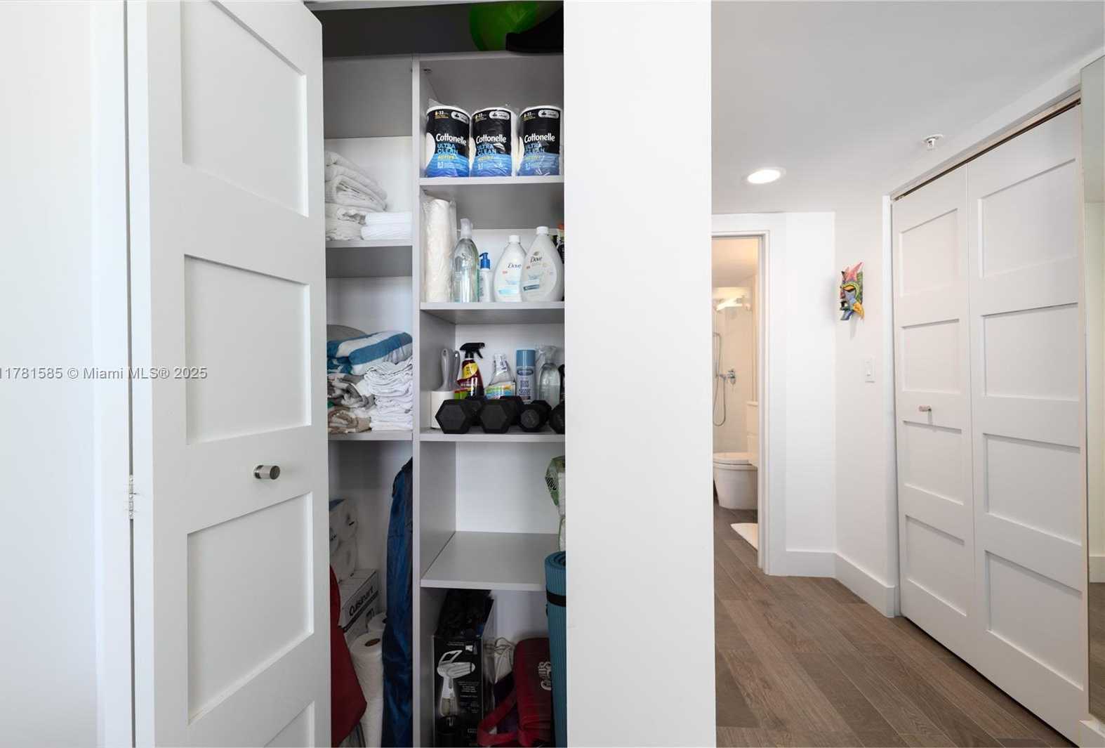Small Image of 90 ALTON RD #1703, Miami Beach Number 14