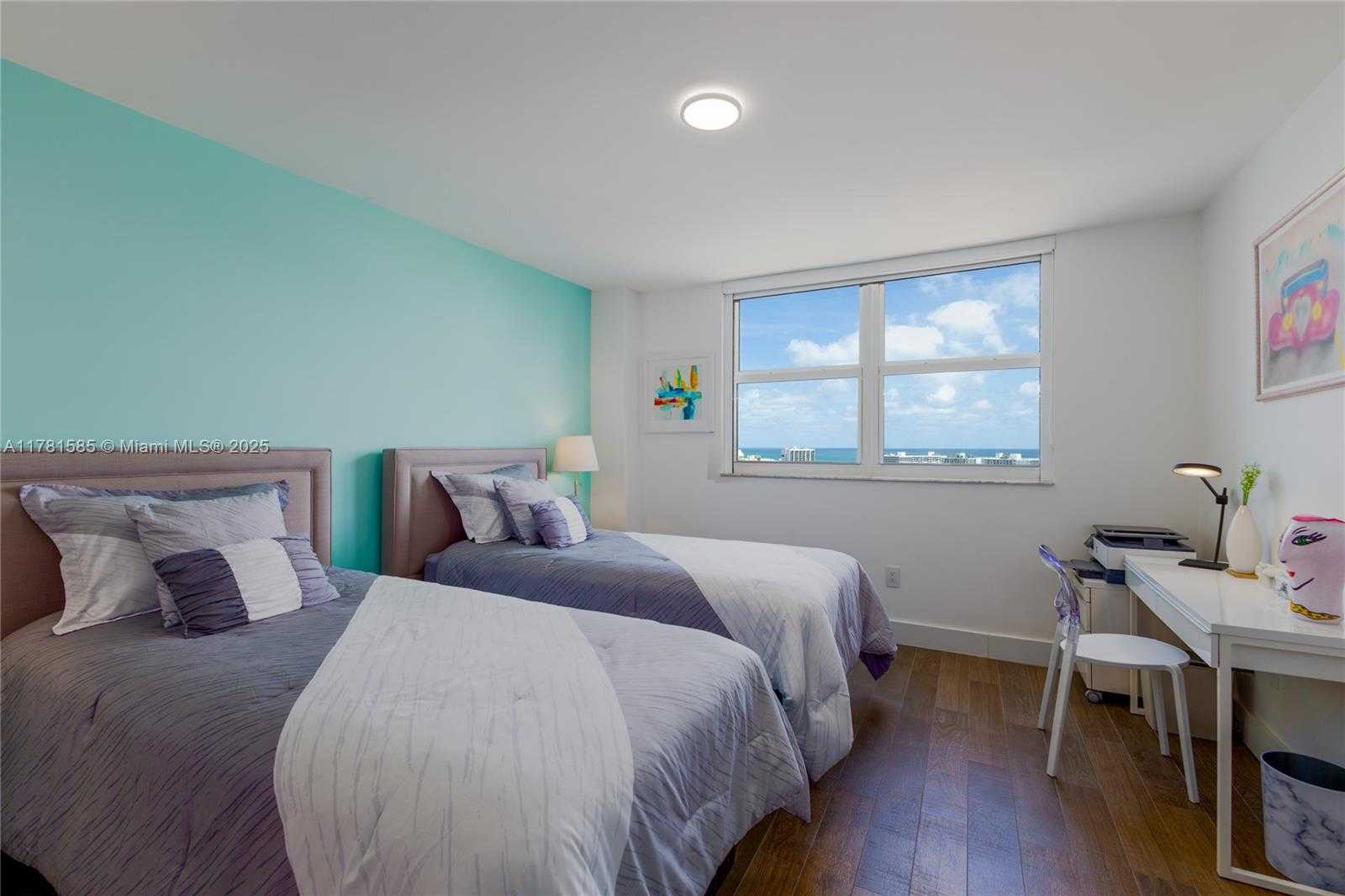 Small Image of 90 ALTON RD #1703, Miami Beach Number 15