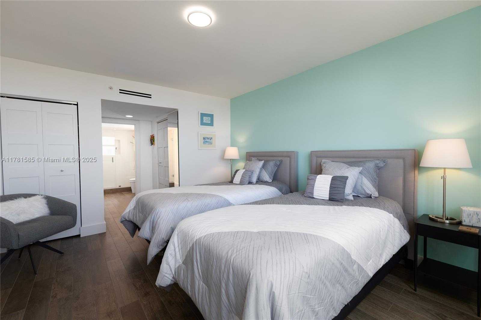 Small Image of 90 ALTON RD #1703, Miami Beach Number 6