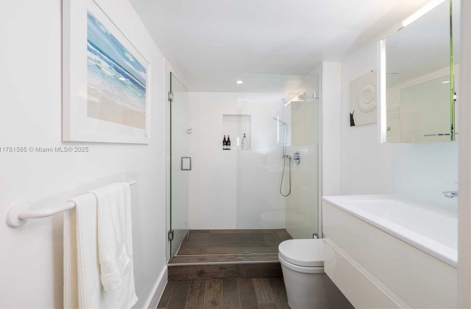 Small Image of 90 ALTON RD #1703, Miami Beach Number 7