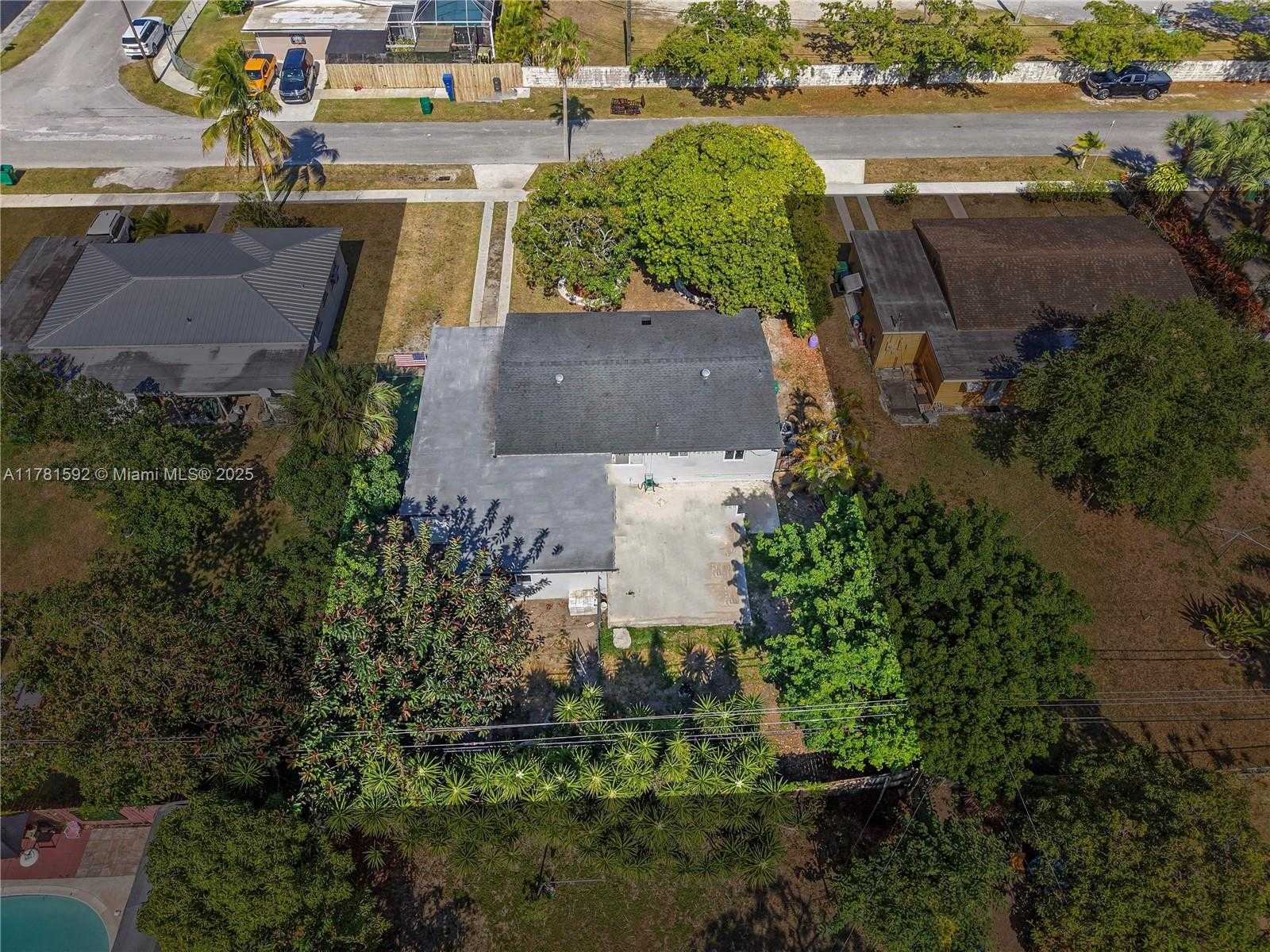 Small Image of 30100 SOUTH WEST 168TH CT, Homestead Number 18