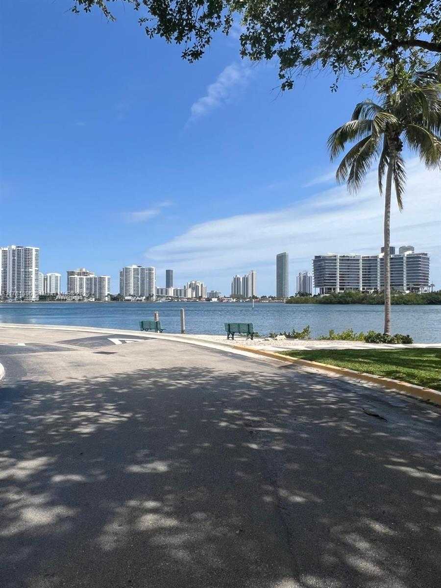 Small Image of 3105 NORTH EAST 184TH ST #7102, Aventura Number 38