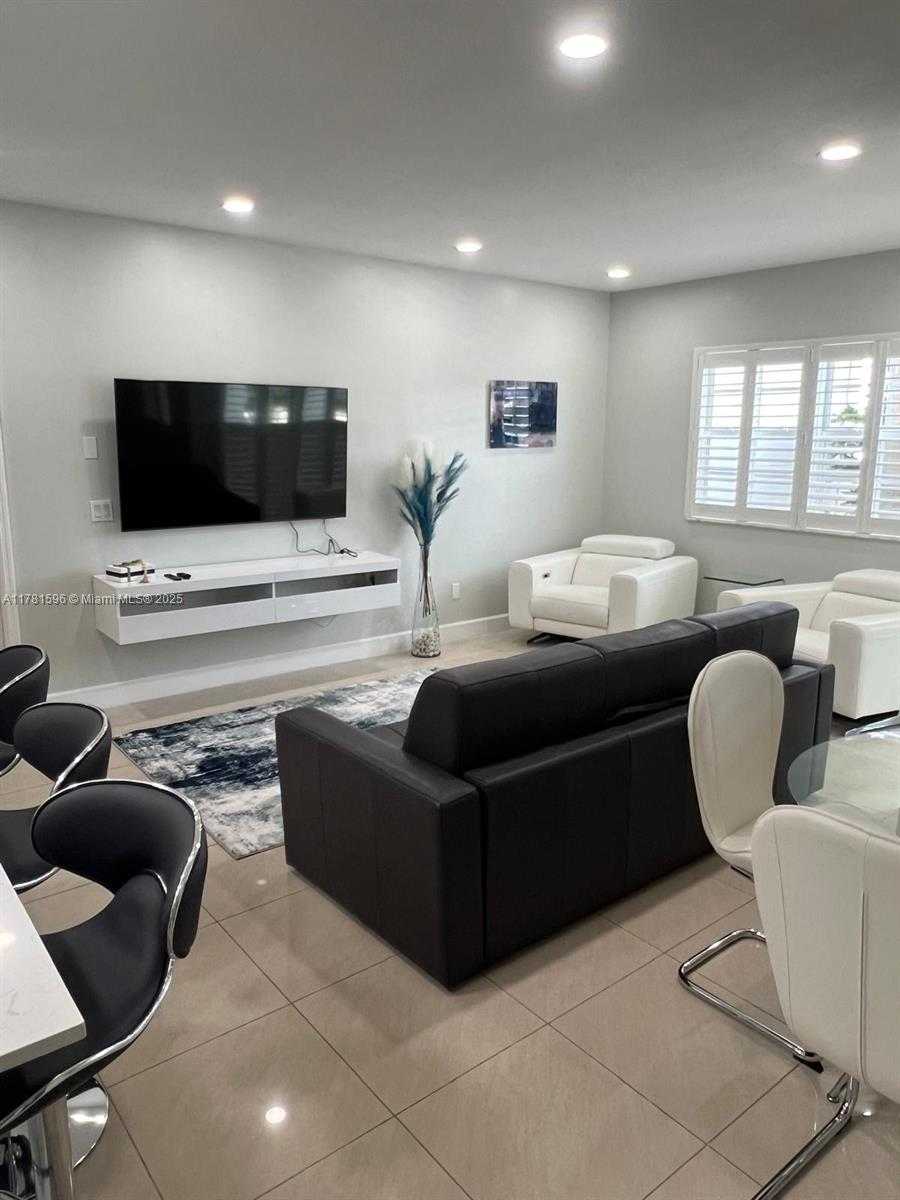 Small Image of 3105 NORTH EAST 184TH ST #7102, Aventura Number 6
