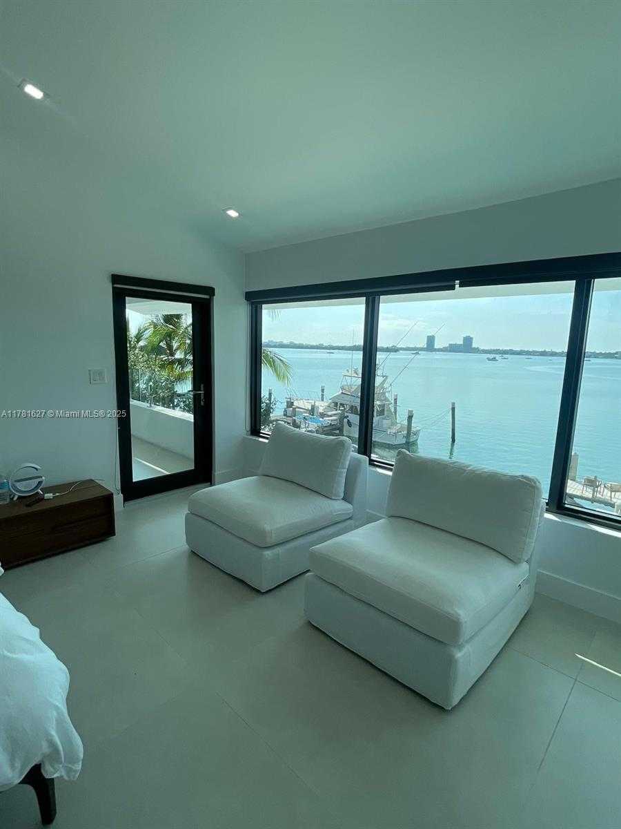 Small Image of 7720 MIAMI VIEW, North Bay Village Number 23