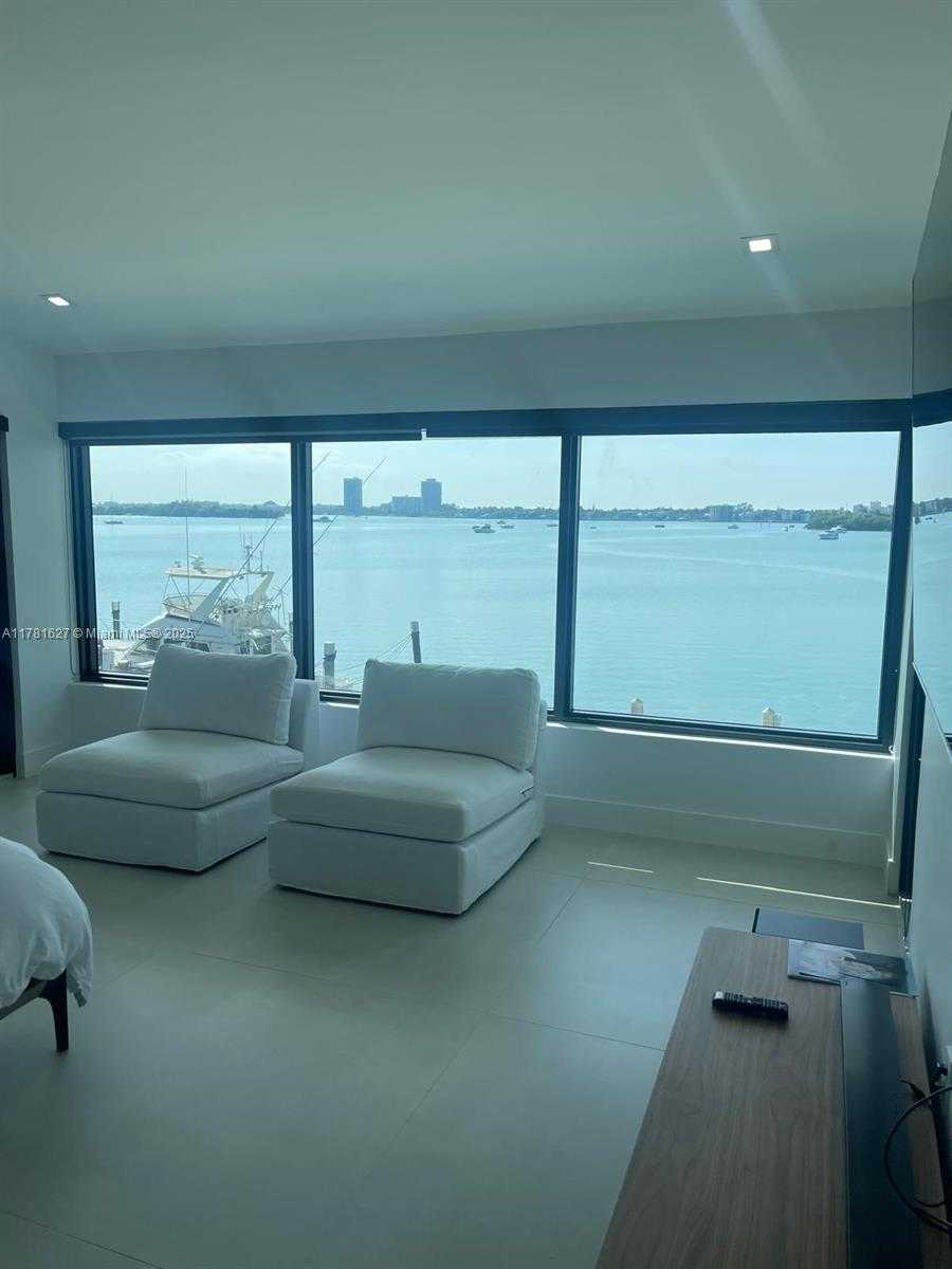 Small Image of 7720 MIAMI VIEW, North Bay Village Number 24