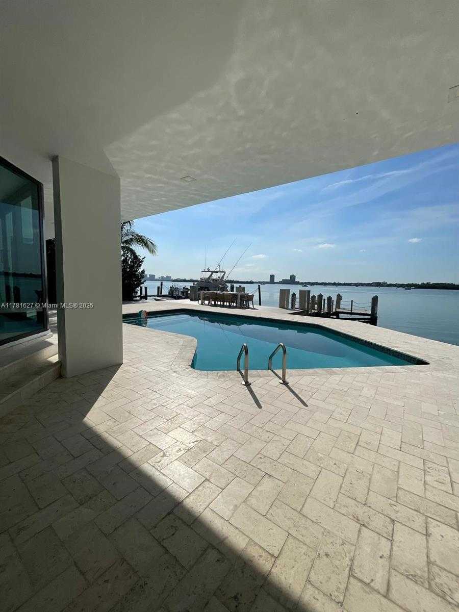Small Image of 7720 MIAMI VIEW, North Bay Village Number 29