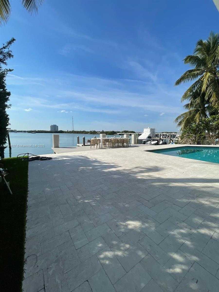 Small Image of 7720 MIAMI VIEW, North Bay Village Number 32