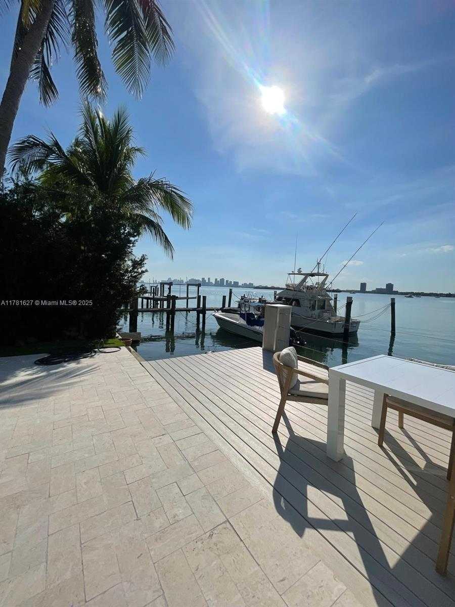Small Image of 7720 MIAMI VIEW, North Bay Village Number 34