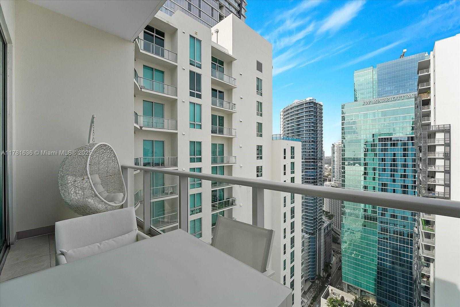 Small Image of 300 SOUTH BISCAYNE BLVD #T-3709, Miami Number 12